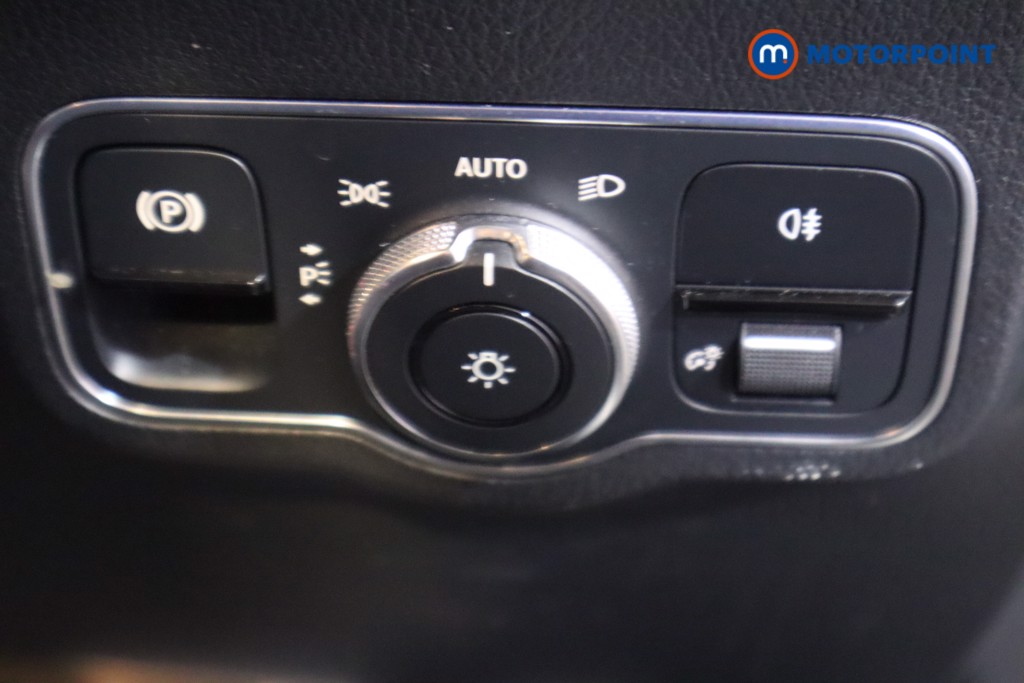 Mercedes-Benz B Class Amg Line Automatic Petrol Hatchback - Stock Number (1592610) - 17th supplementary image