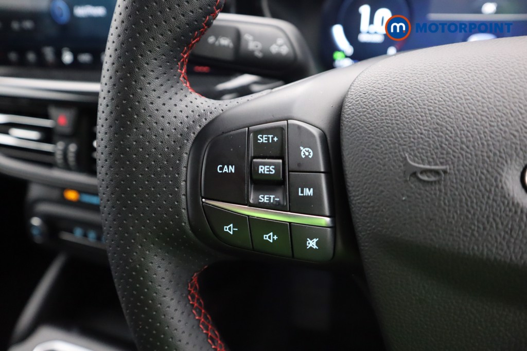 Ford Focus St-Line X Manual Petrol Hatchback - Stock Number (1592716) - 5th supplementary image