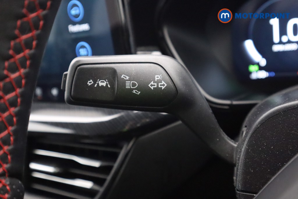 Ford Focus St-Line X Manual Petrol Hatchback - Stock Number (1592716) - 7th supplementary image