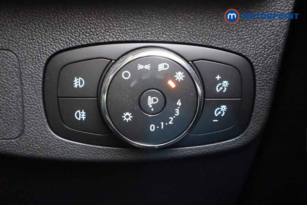 Ford Focus St-Line X Manual Petrol Hatchback - Stock Number (1592716) - 9th supplementary image