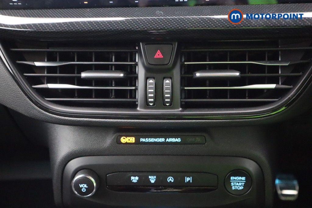 Ford Focus St-Line X Manual Petrol Hatchback - Stock Number (1592716) - 11th supplementary image