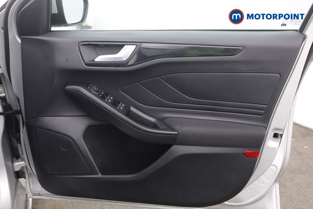 Ford Focus St-Line X Manual Petrol Hatchback - Stock Number (1592716) - 18th supplementary image