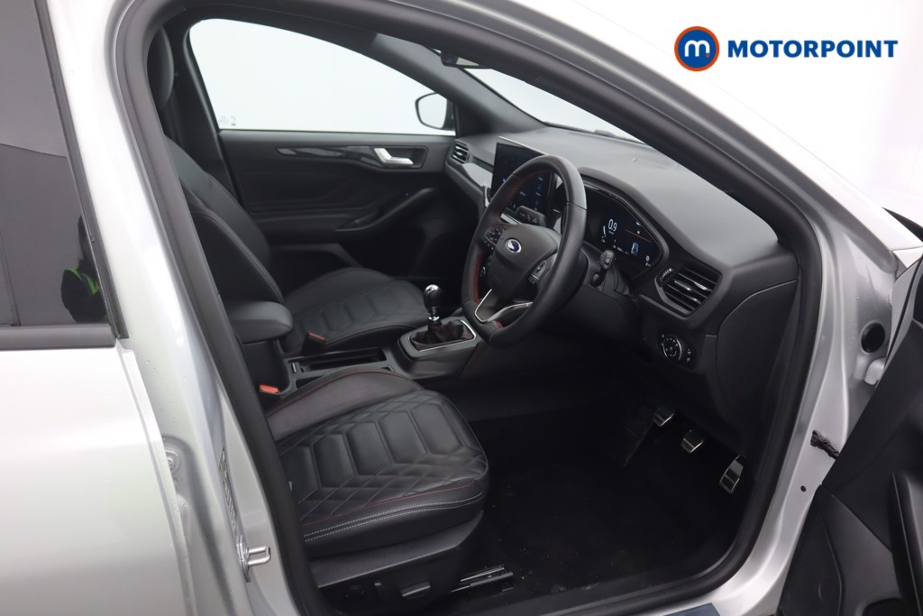 Ford Focus St-Line X Manual Petrol Hatchback - Stock Number (1592716) - 19th supplementary image