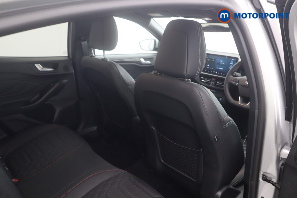 Ford Focus St-Line X Manual Petrol Hatchback - Stock Number (1592716) - 23rd supplementary image
