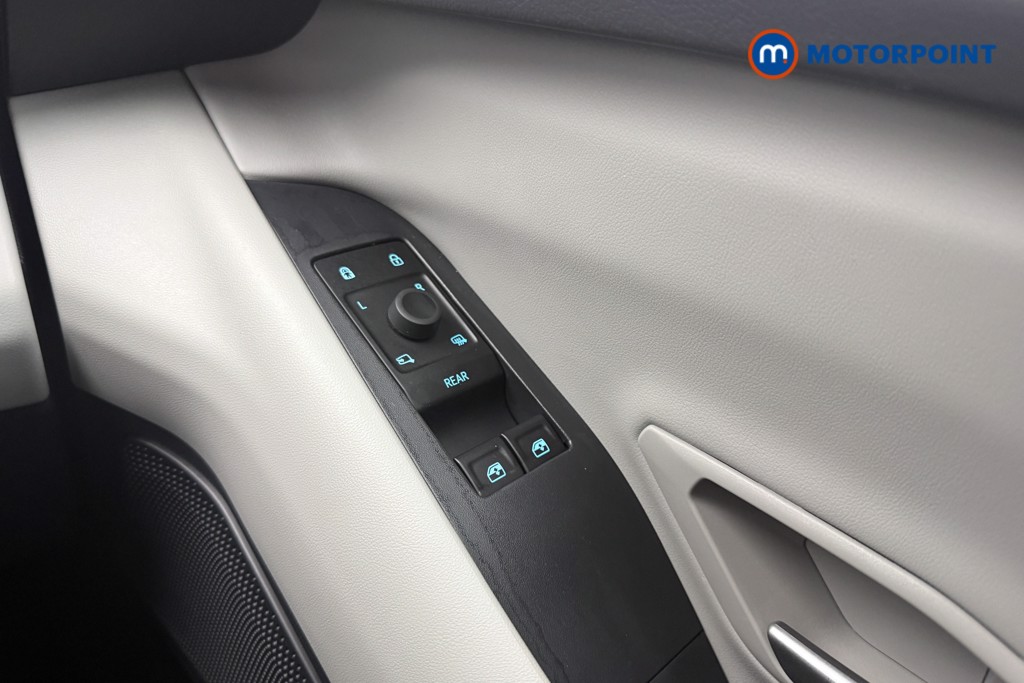 Ford Explorer Select Automatic Electric SUV - Stock Number (1593094) - 19th supplementary image