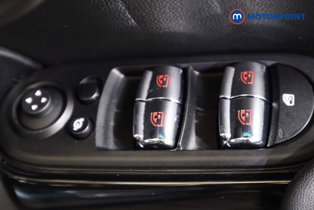 Mini Hatchback Cooper S Classic Automatic Petrol Hatchback - Stock Number (1593149) - 15th supplementary image