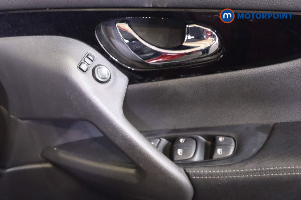 Nissan Qashqai Acenta Premium Manual Petrol SUV - Stock Number (1593231) - 14th supplementary image