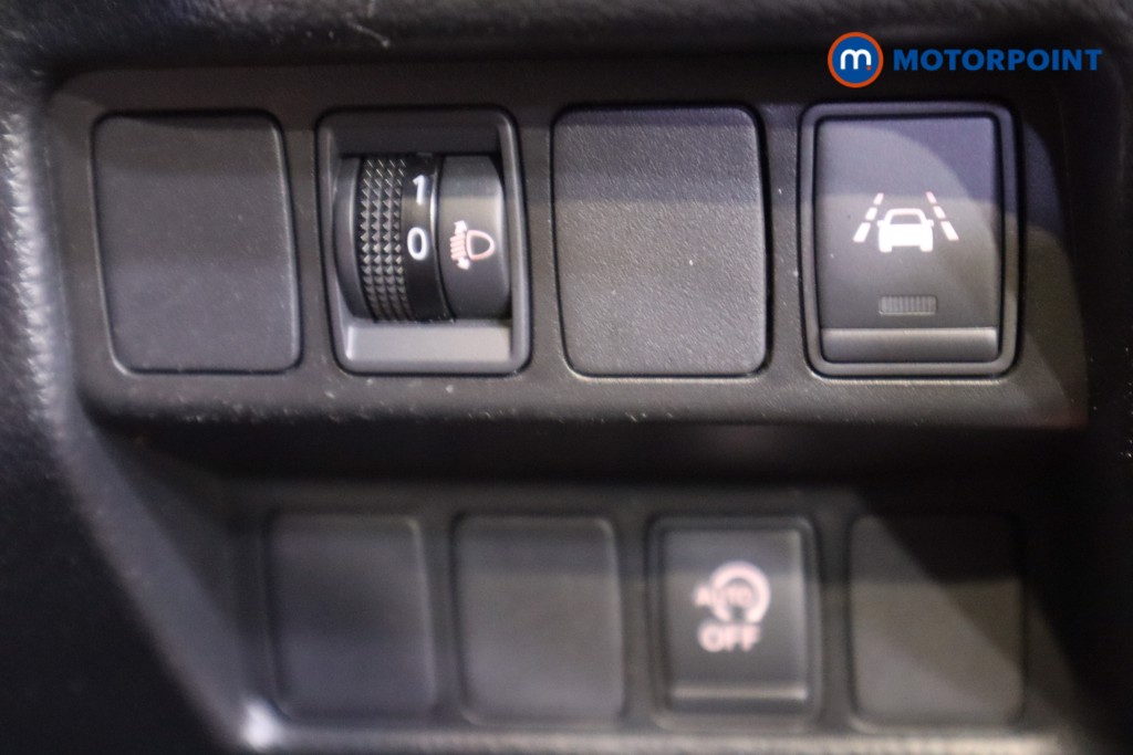 Nissan Qashqai Acenta Premium Manual Petrol SUV - Stock Number (1593231) - 17th supplementary image