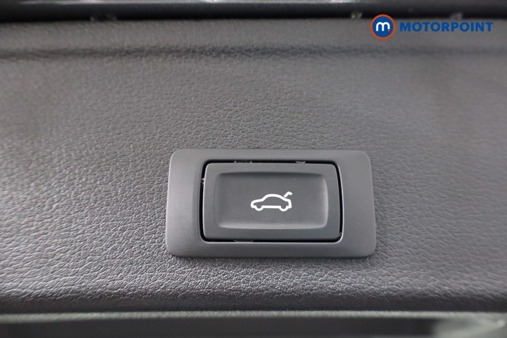 Audi A4 S Line Automatic Petrol Estate - Stock Number (1593298) - 38th supplementary image