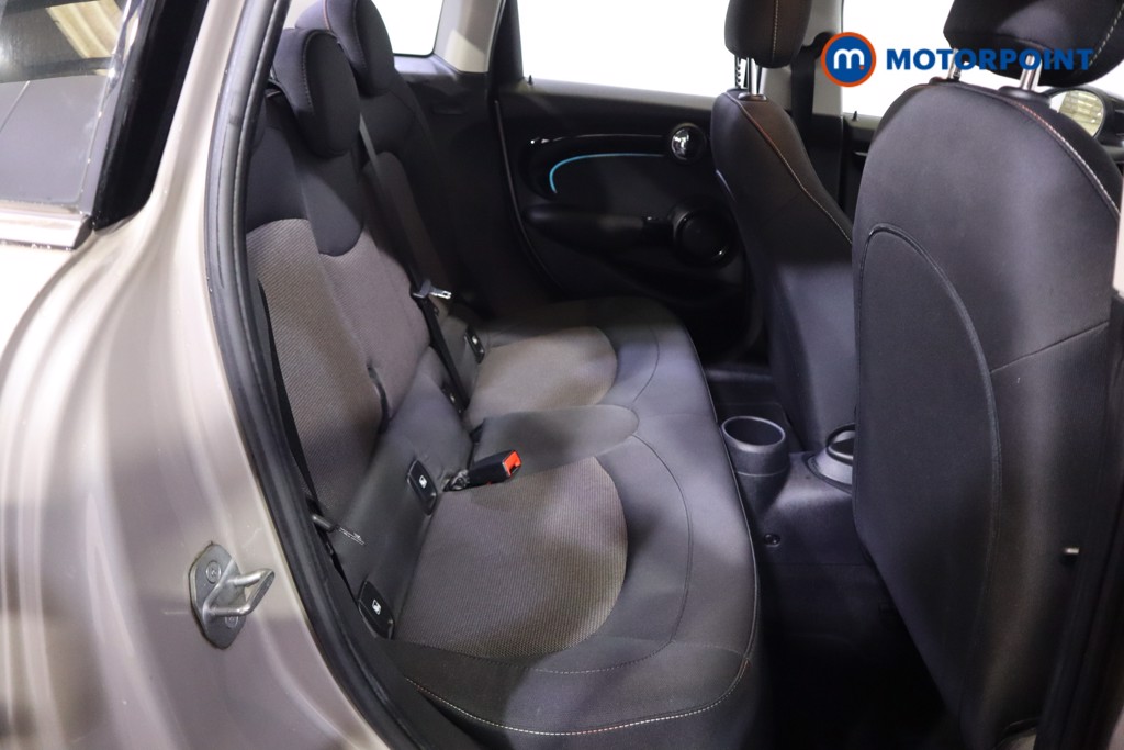 Mini Hatchback Cooper Classic Manual Petrol Hatchback - Stock Number (1593413) - 7th supplementary image