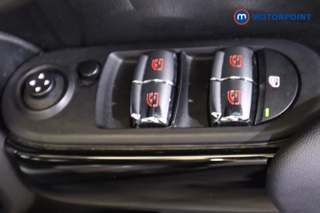 Mini Hatchback Cooper Classic Manual Petrol Hatchback - Stock Number (1593413) - 15th supplementary image