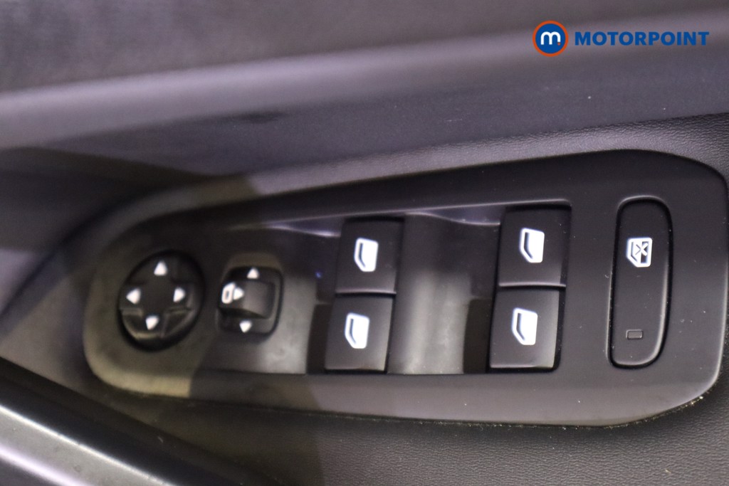 Peugeot 308 Tech Edition Automatic Petrol Hatchback - Stock Number (1593477) - 15th supplementary image