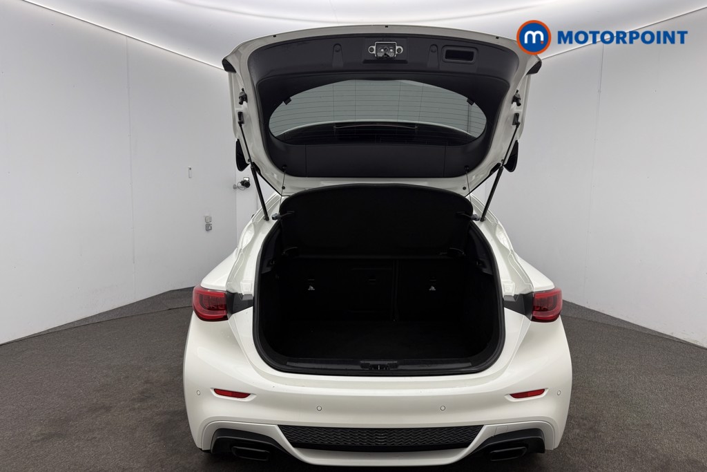 Infiniti Q30 Sport Automatic Diesel Hatchback - Stock Number (1572121) - 21st supplementary image