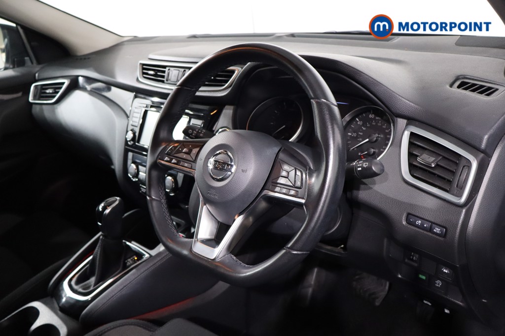 Nissan Qashqai N-Connecta Automatic Petrol SUV - Stock Number (1584324) - 23rd supplementary image