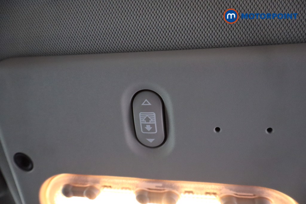 Nissan Qashqai N-Connecta Automatic Petrol SUV - Stock Number (1584324) - 25th supplementary image