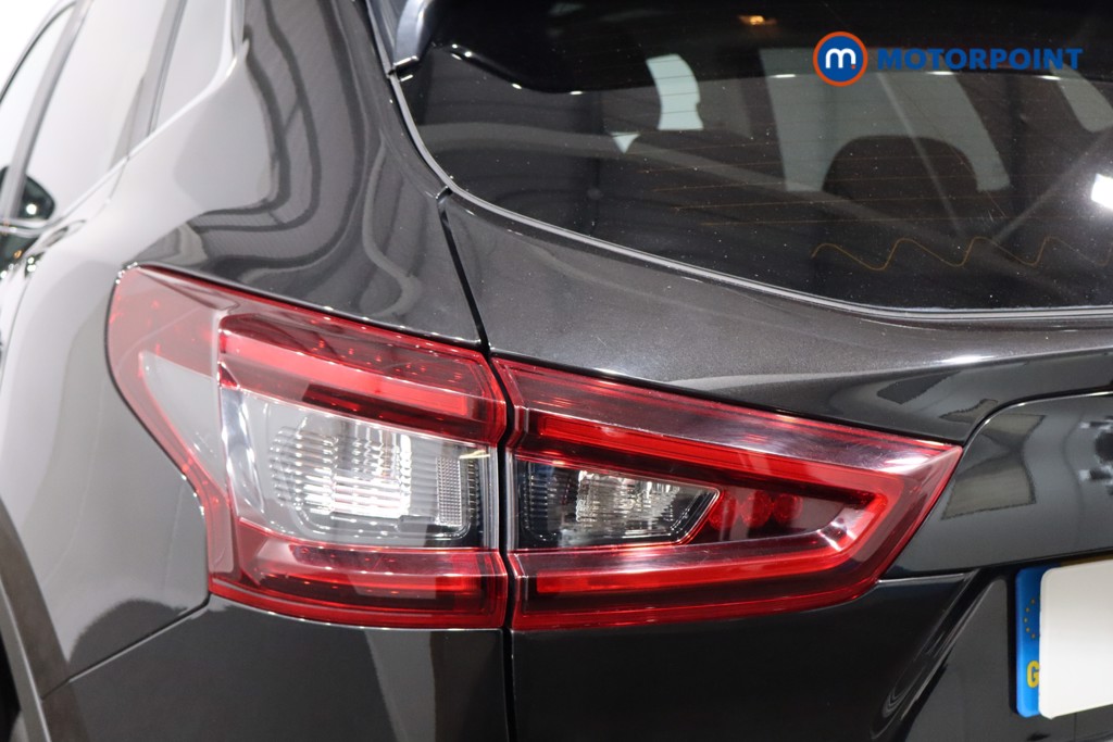 Nissan Qashqai N-Connecta Automatic Petrol SUV - Stock Number (1584324) - 35th supplementary image