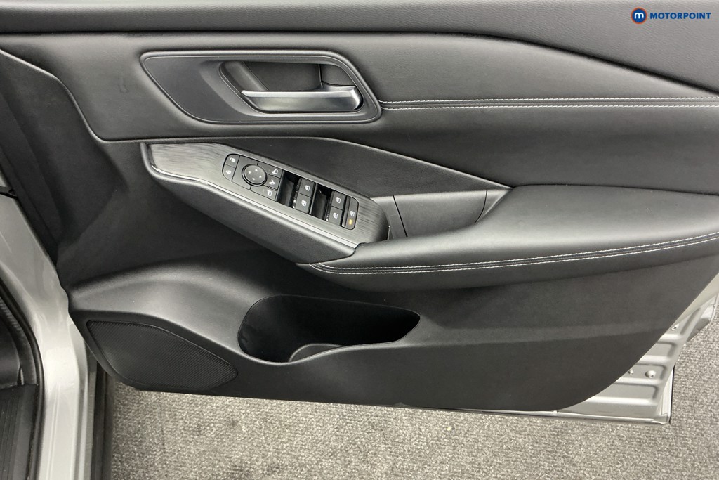 Nissan Qashqai Acenta Premium Manual Petrol SUV - Stock Number (1586472) - 20th supplementary image