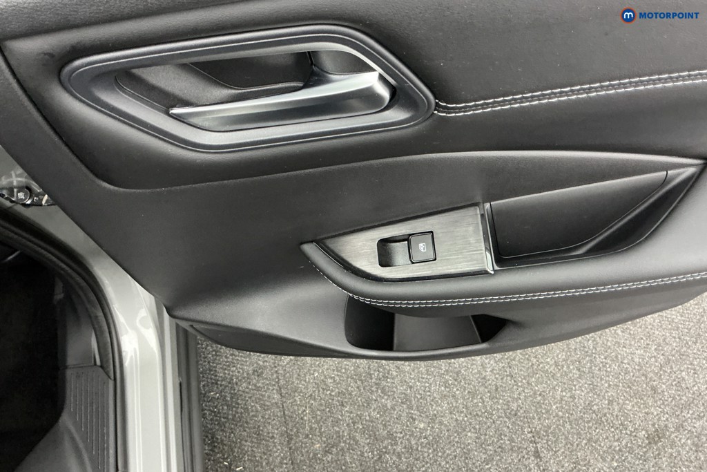 Nissan Qashqai Acenta Premium Manual Petrol SUV - Stock Number (1586472) - 23rd supplementary image