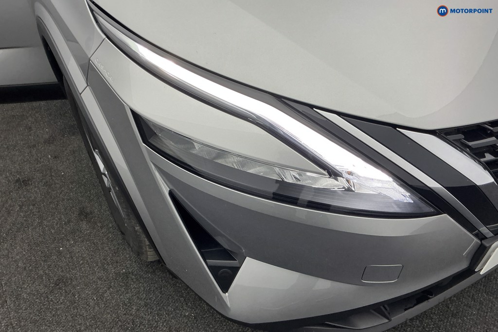 Nissan Qashqai Acenta Premium Manual Petrol SUV - Stock Number (1586472) - 24th supplementary image