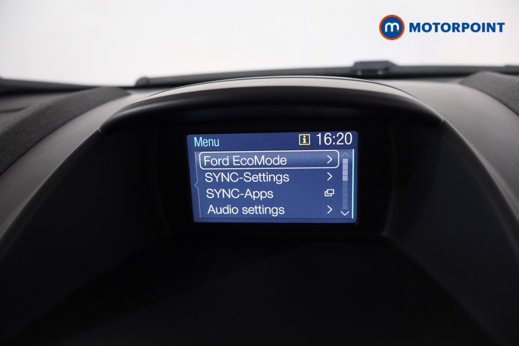 Ford Fiesta Zetec Manual Petrol Hatchback - Stock Number (1587152) - 2nd supplementary image