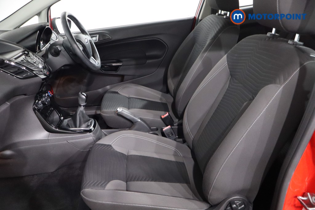 Ford Fiesta Zetec Manual Petrol Hatchback - Stock Number (1587152) - 4th supplementary image