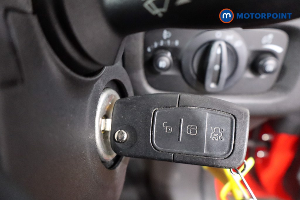 Ford Fiesta Zetec Manual Petrol Hatchback - Stock Number (1587152) - 13th supplementary image