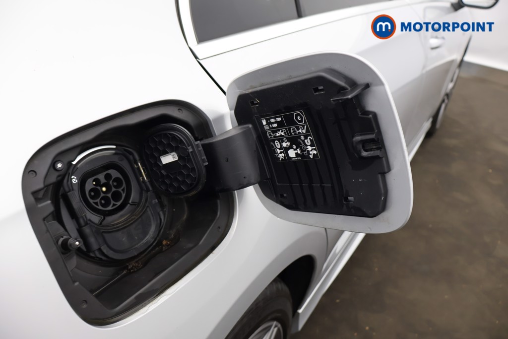 Mercedes-Benz A Class Amg Line Automatic Petrol Plug-In Hybrid Hatchback - Stock Number (1587965) - 36th supplementary image