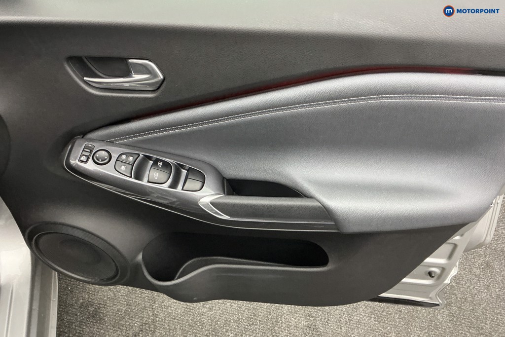 Nissan Juke Tekna Automatic Petrol SUV - Stock Number (1588382) - 20th supplementary image