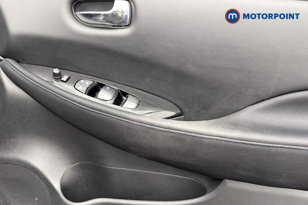 Nissan Leaf N-Connecta Automatic Electric Hatchback - Stock Number (1589542) - 18th supplementary image