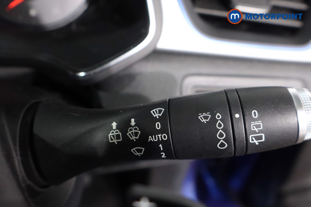 Renault Captur Iconic Automatic Petrol SUV - Stock Number (1589867) - 19th supplementary image