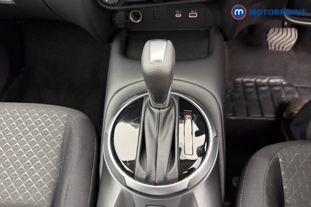 Nissan Juke Acenta Premium Automatic Petrol SUV - Stock Number (1591236) - 9th supplementary image