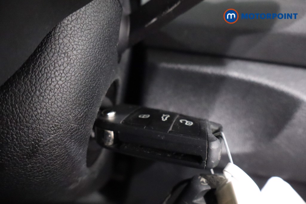 Volkswagen T-Roc Style Automatic Petrol SUV - Stock Number (1592844) - 13th supplementary image