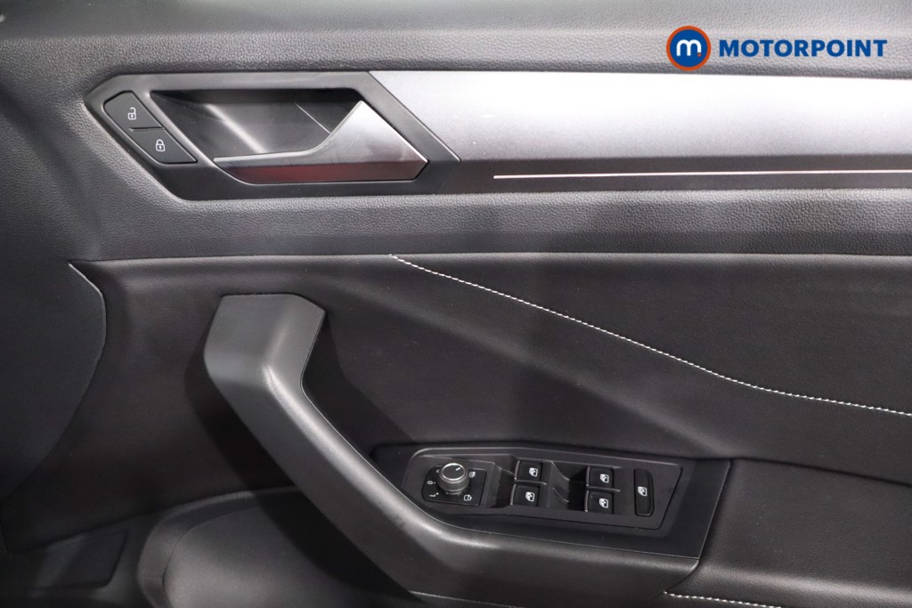 Volkswagen T-Roc Style Automatic Petrol SUV - Stock Number (1592844) - 21st supplementary image