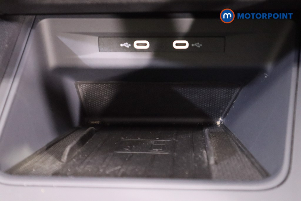 Cupra Leon V1 Automatic Petrol Hatchback - Stock Number (1593216) - 21st supplementary image