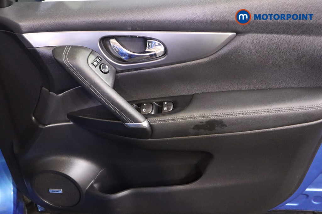 Nissan Qashqai Tekna Automatic Diesel SUV - Stock Number (1593220) - 13th supplementary image