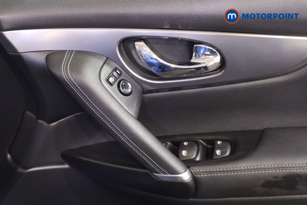 Nissan Qashqai Tekna Automatic Diesel SUV - Stock Number (1593220) - 14th supplementary image