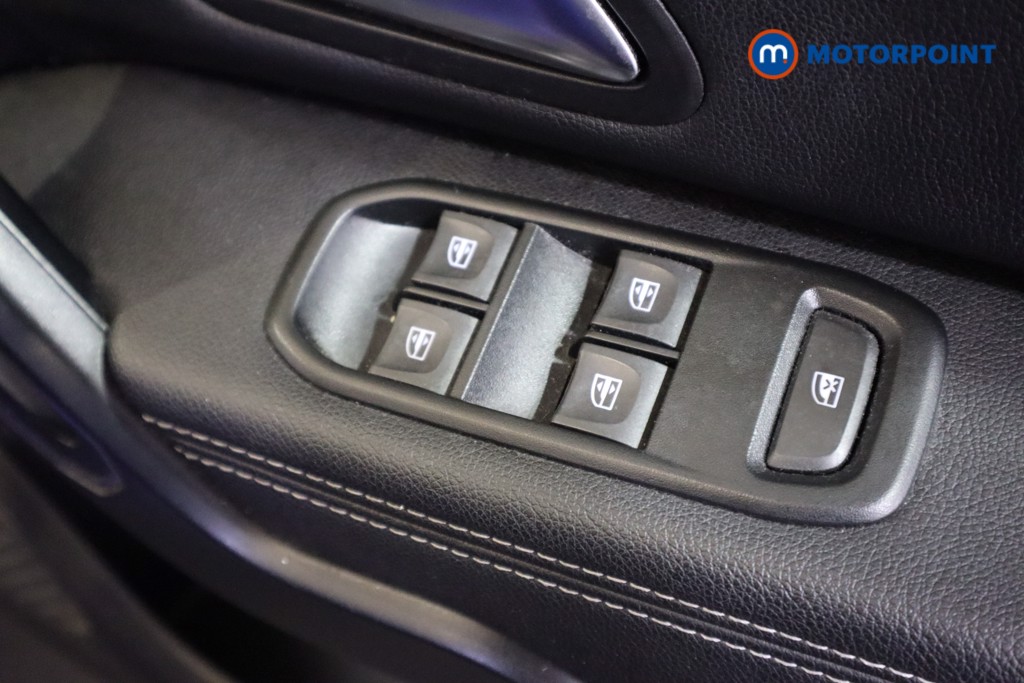 Dacia Duster Prestige Manual Petrol SUV - Stock Number (1593515) - 11th supplementary image