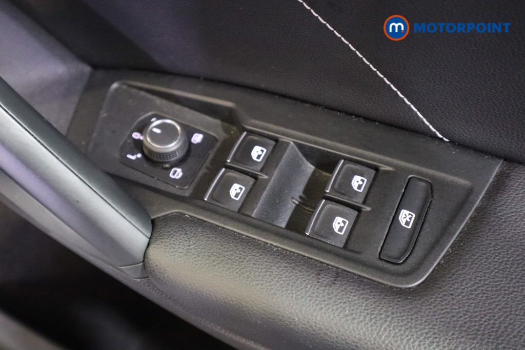 Volkswagen Tiguan R-Line Automatic Diesel SUV - Stock Number (1594093) - 11th supplementary image