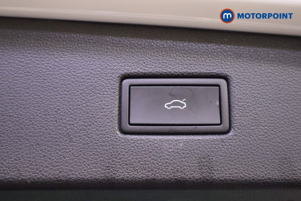 Volkswagen Tiguan R-Line Automatic Diesel SUV - Stock Number (1594093) - 21st supplementary image