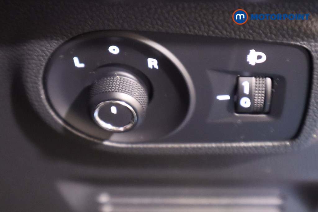 Mg Motor Uk ZS Exclusive Manual Petrol SUV - Stock Number (1594464) - 16th supplementary image