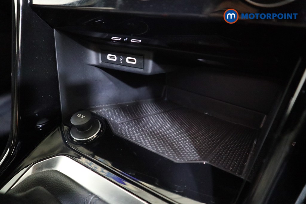Volkswagen T-Roc Black Edition Manual Petrol SUV - Stock Number (1574639) - 8th supplementary image