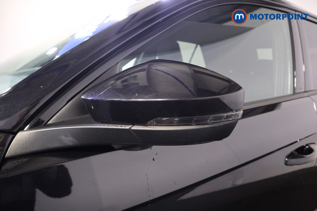 Volkswagen T-Roc Black Edition Manual Petrol SUV - Stock Number (1574639) - 30th supplementary image