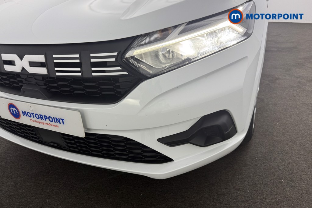 Dacia Sandero Essential Manual Petrol Hatchback - Stock Number (1577260) - 27th supplementary image