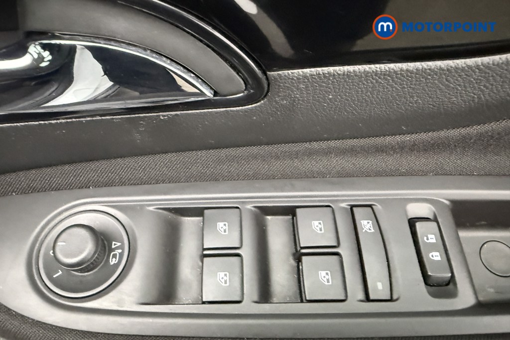 Vauxhall Mokka X Active Manual Petrol SUV - Stock Number (1577998) - 17th supplementary image