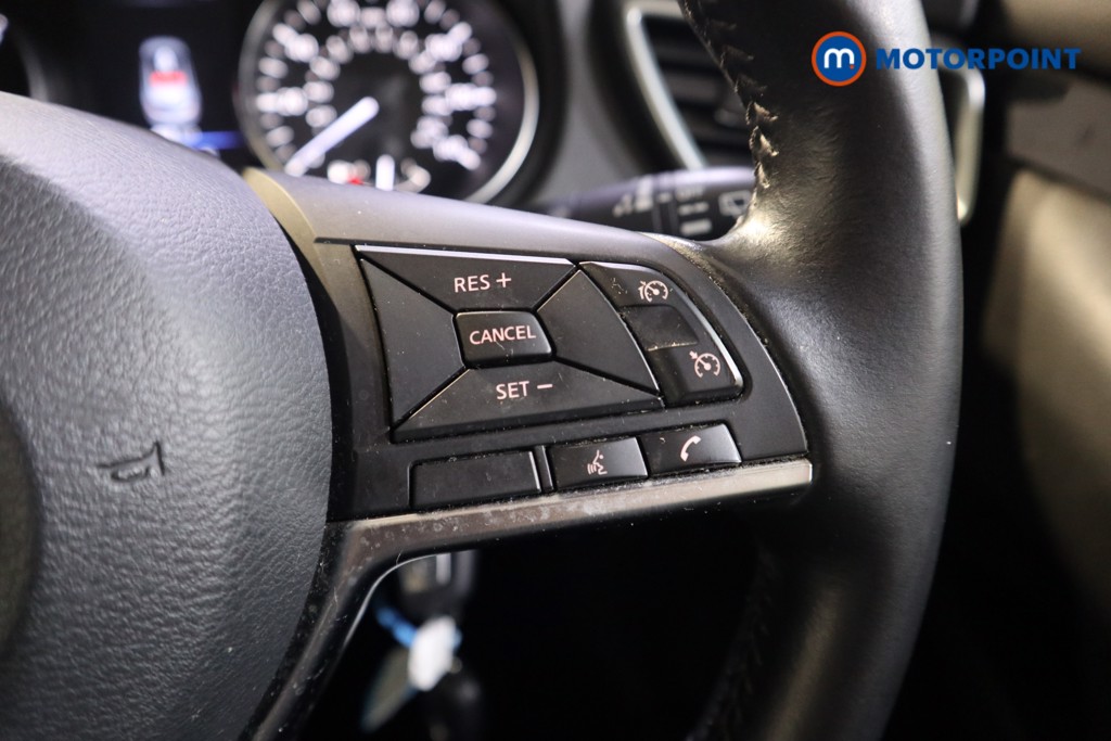 Nissan Qashqai Acenta Premium Manual Diesel SUV - Stock Number (1581580) - 4th supplementary image