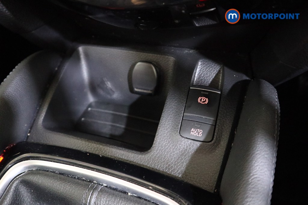 Nissan Qashqai Acenta Premium Manual Diesel SUV - Stock Number (1581580) - 8th supplementary image