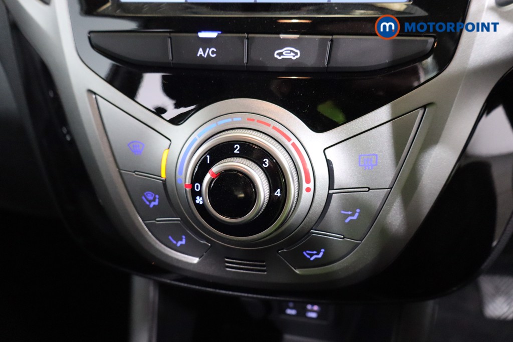 Hyundai Ix20 Se Nav Manual Diesel People Carrier - Stock Number (1584291) - 9th supplementary image