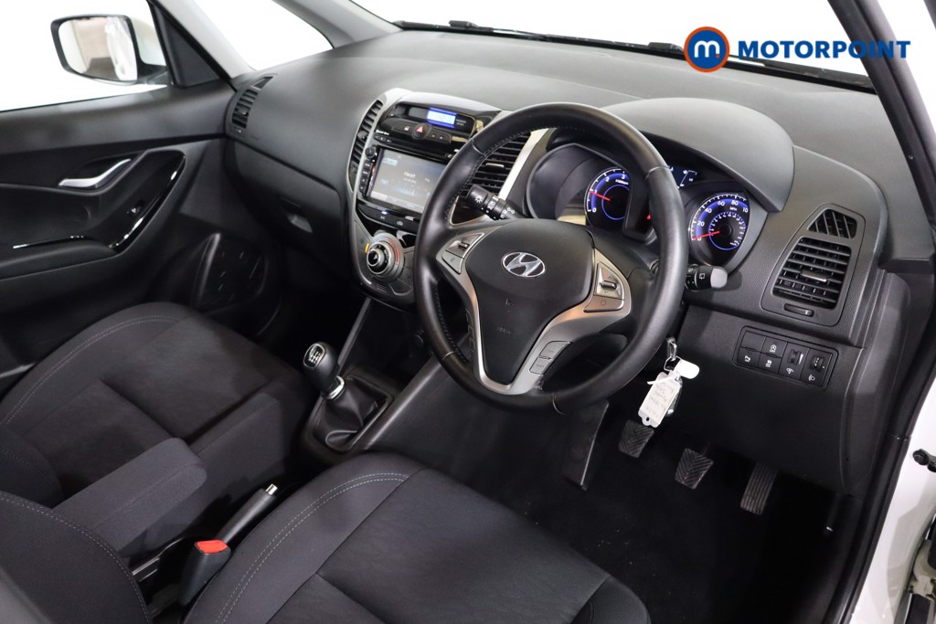 Hyundai Ix20 Se Nav Manual Diesel People Carrier - Stock Number (1584291) - 1st supplementary image