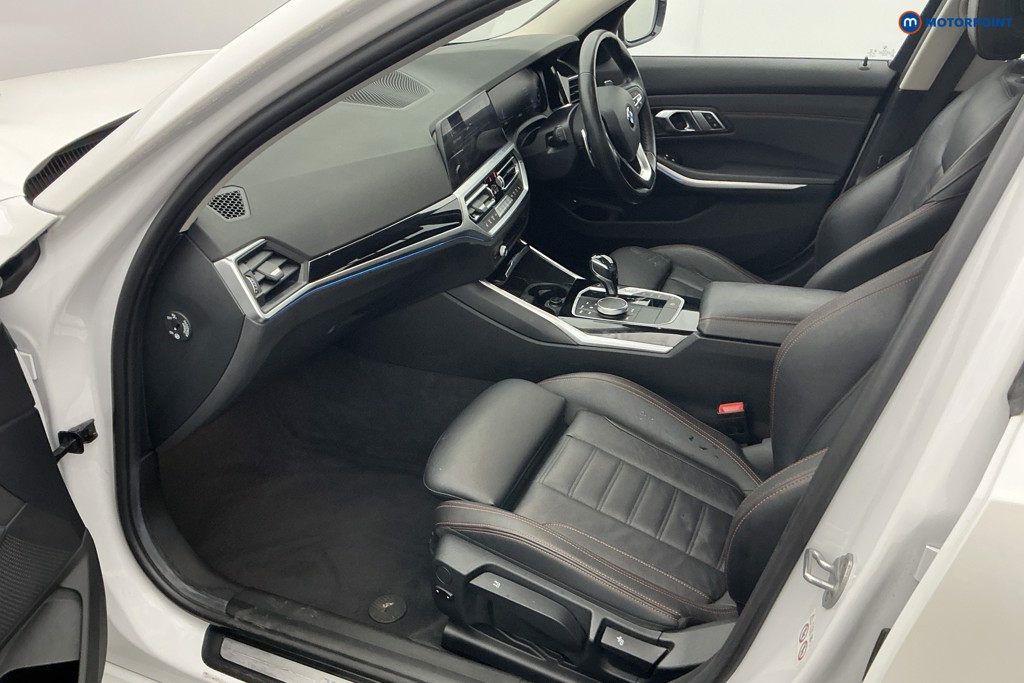 BMW 3 Series Sport Pro Automatic Petrol Plug-In Hybrid Saloon - Stock Number (1584645) - 9th supplementary image