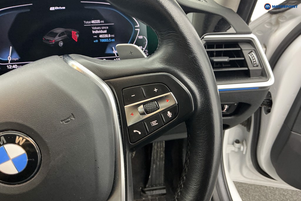 BMW 3 Series Sport Pro Automatic Petrol Plug-In Hybrid Saloon - Stock Number (1584645) - 13th supplementary image
